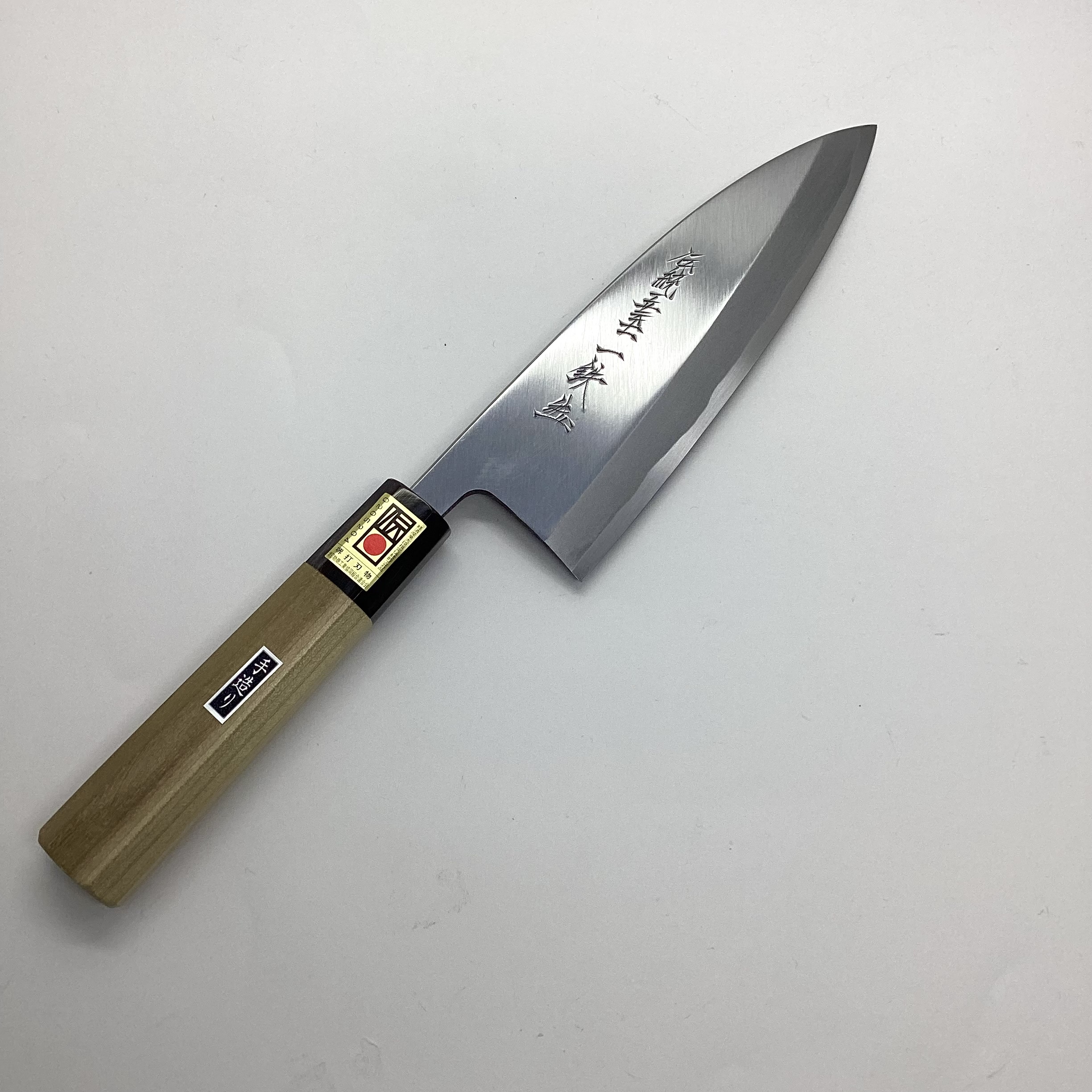 伊野忠刃物製作所】24 菊一鉄 出刃包丁 165mm 安来白二鋼 水牛柄｜堺伝